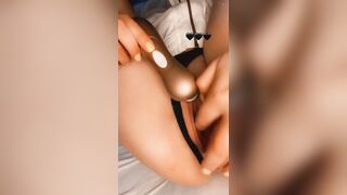 Dutch milf first squirt