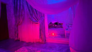 MY WIFE GIVES ME A BLOWJOB IN THE HOTEL ROOM