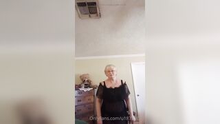 Granny Gilf Shaking Her Ass And Dancing The Night Away