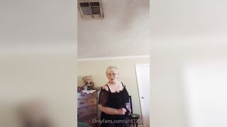 Granny Gilf Shaking Her Ass And Dancing The Night Away