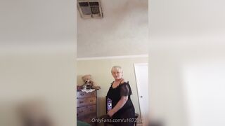 Granny Gilf Shaking Her Ass And Dancing The Night Away
