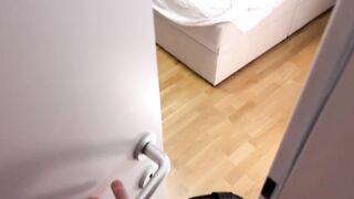 Mein Mitbewohner hat mich beim Masturbieren überrascht